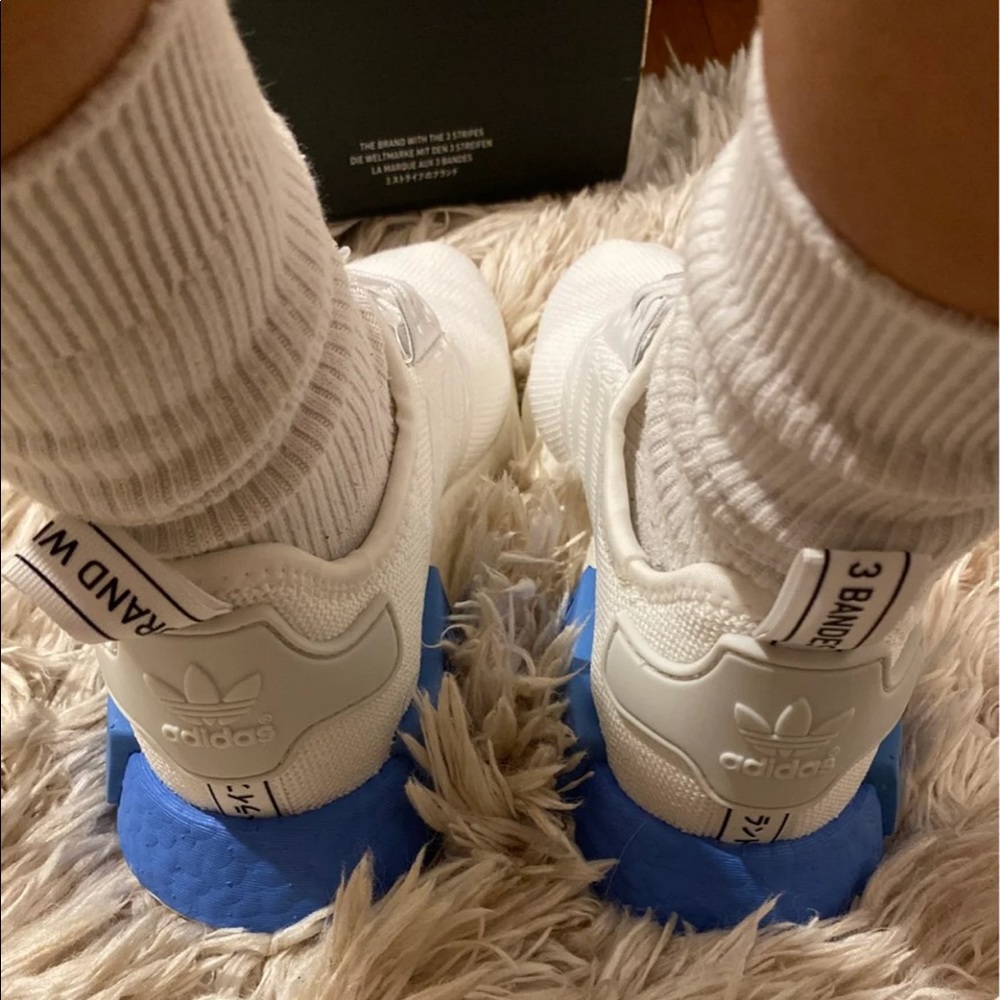 ADIDAS RUNNING SHOES - Picture 2 of 6